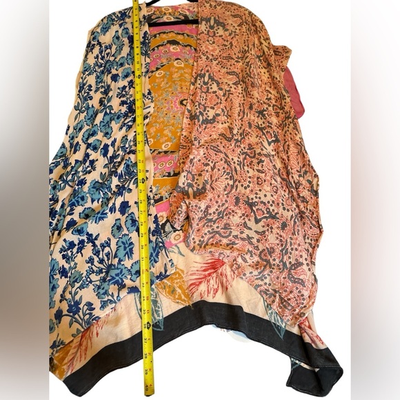 Love Stich Colorful Floral and Abstract Kimono - Picture 4 of 8